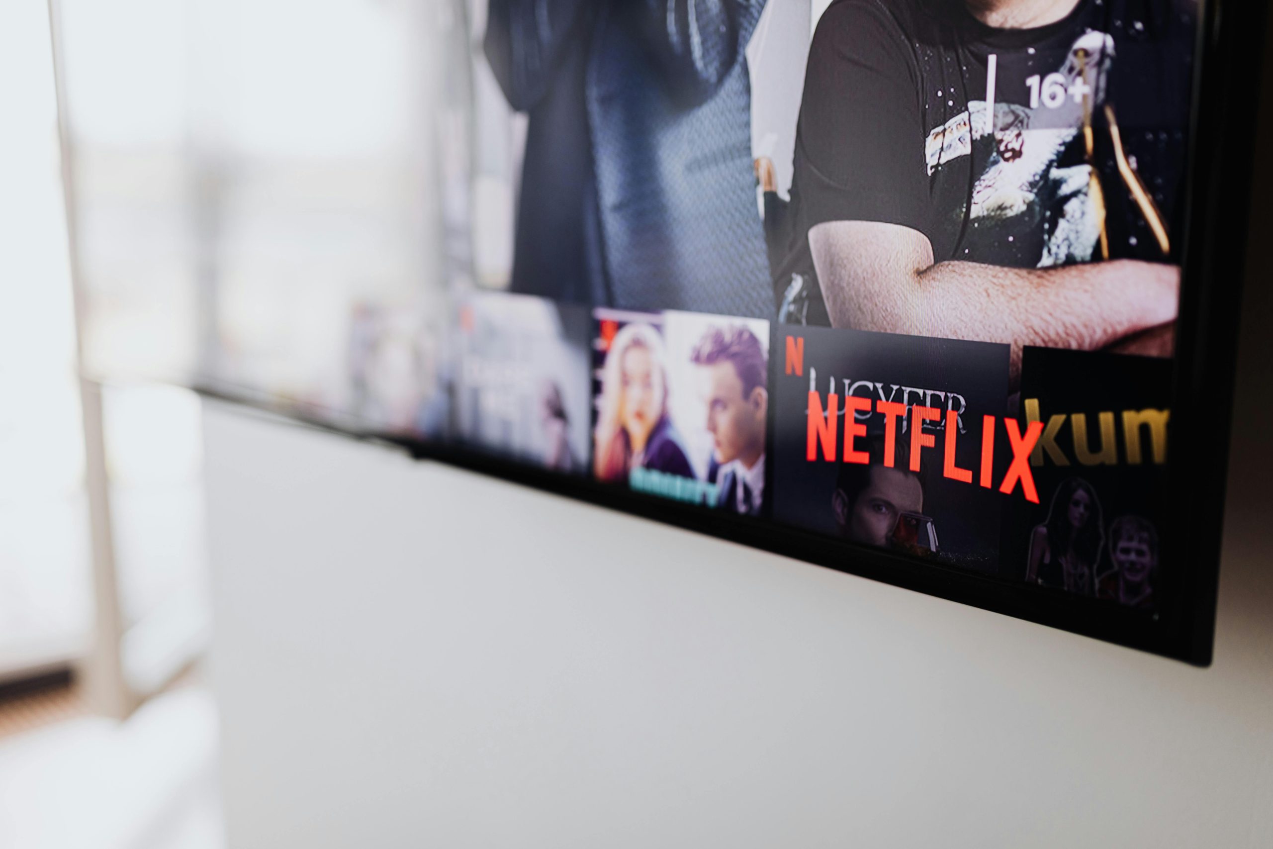 Meilleur IPTV France : comment choisir une solution fiable pour les DOM-TOM ?